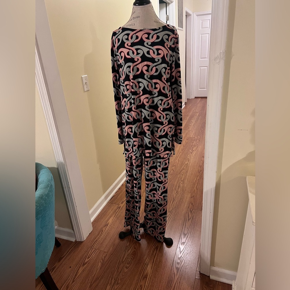 Brooks brothers Stylish Pink and navy  Patterned Lounge Set